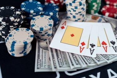 European roulette wheel and betting table with live dealer on situs138